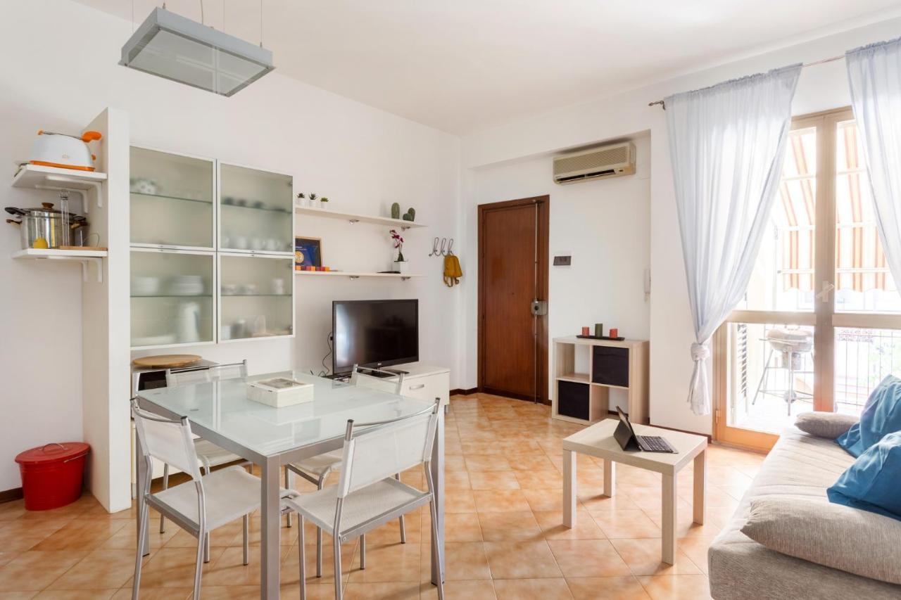 דירות אסראלה Casa Di Clara מראה חיצוני תמונה