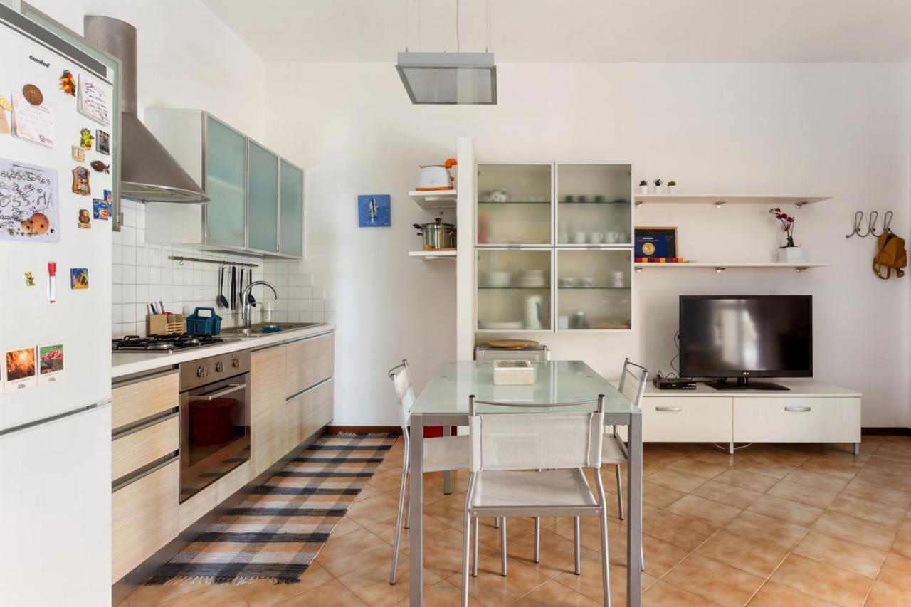 דירות אסראלה Casa Di Clara מראה חיצוני תמונה